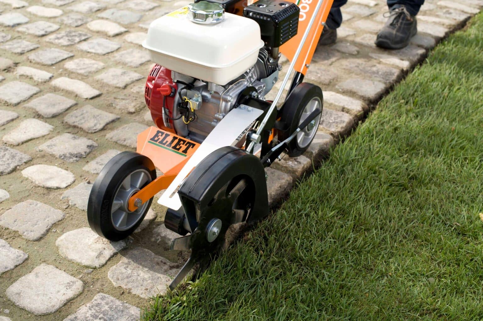 Eliet Ks Pro Lawn Edger Eliet Ks Pro Lawn Edger Hire At The Best Price