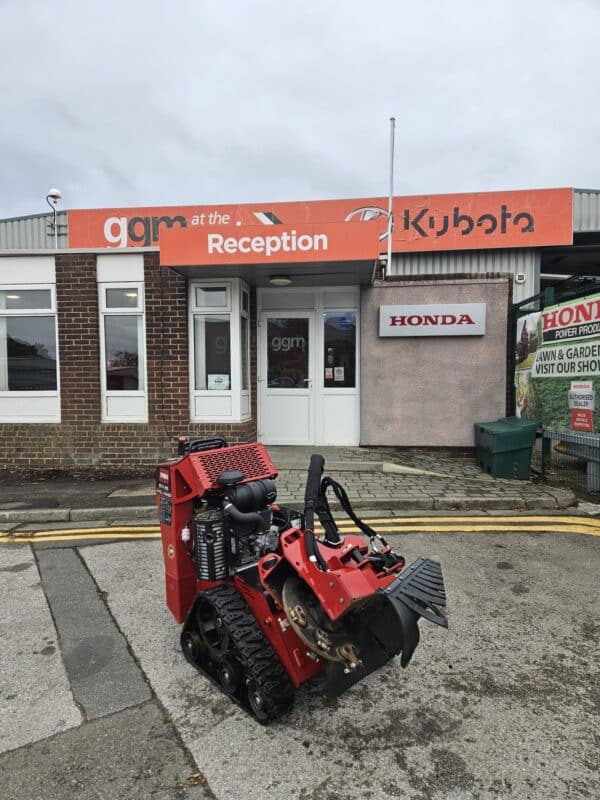 Ex Hire Toro STX26 Tracked stump grinder - Image 4