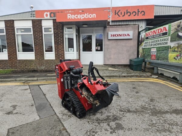 Ex Hire Toro STX26 Tracked stump grinder - Image 3